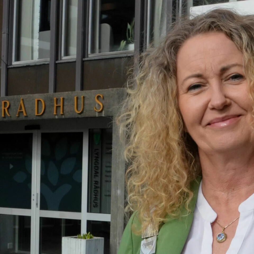 NØYTAL: Unni Nilsen Husøy er ordførar i Lyngdal kommune og meiner tilsette sine kontor skal vere nøytrale og utan politiske ytringer. NØYTAL: Unni Nilsen Husøy er ordførar i Lyngdal kommune og meiner tilsette sine kontor skal vere nøytrale og utan politiske ytringer.
