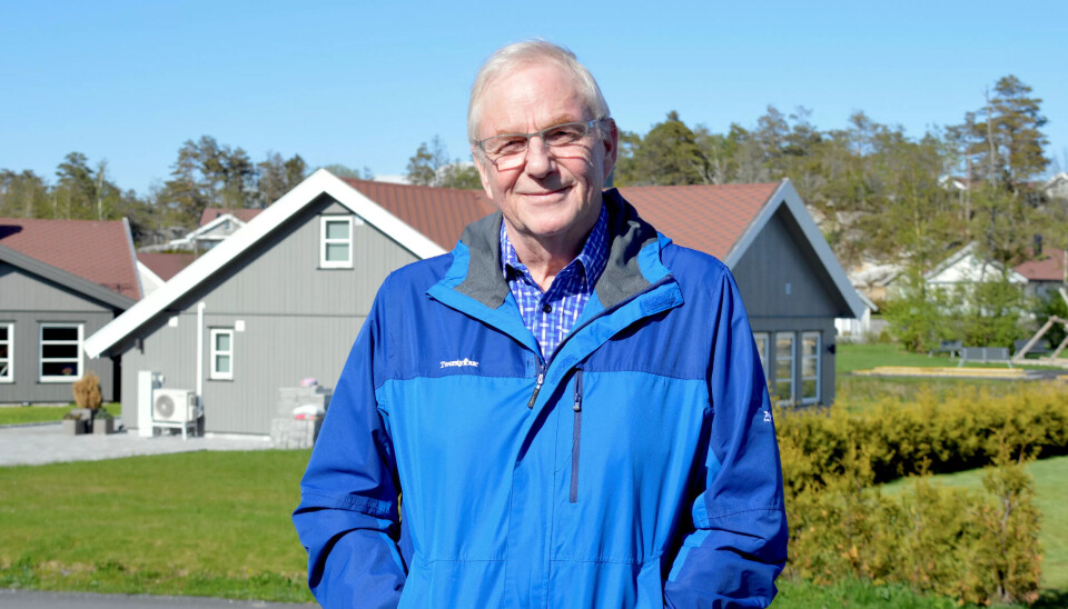 Åge Nøkland ved hytta som har blitt stridens eple for to tidligere venner. Åge Nøkland ved hytta som har blitt stridens eple for to tidligere venner.