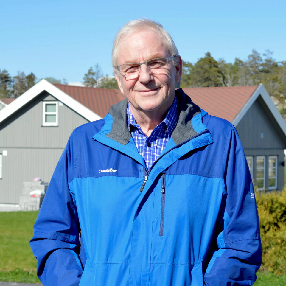 Åge Nøkland ved hytta som har blitt stridens eple for to tidligere venner. Åge Nøkland ved hytta som har blitt stridens eple for to tidligere venner.