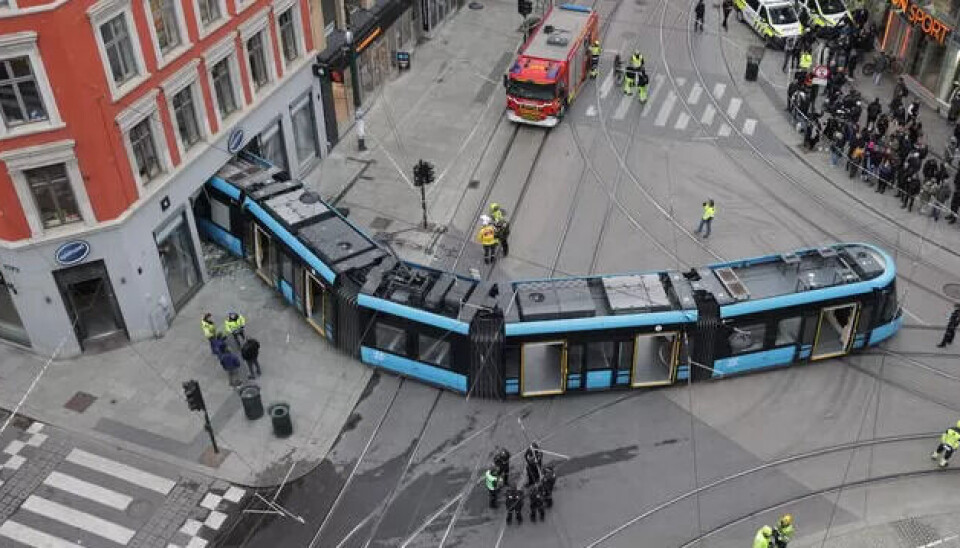 GIKK GALT: Det var i Storgata midt i Oslo sentrum at trikken sporet av og traff Eplehuset. GIKK GALT: Det var i Storgata midt i Oslo sentrum at trikken sporet av og traff Eplehuset.