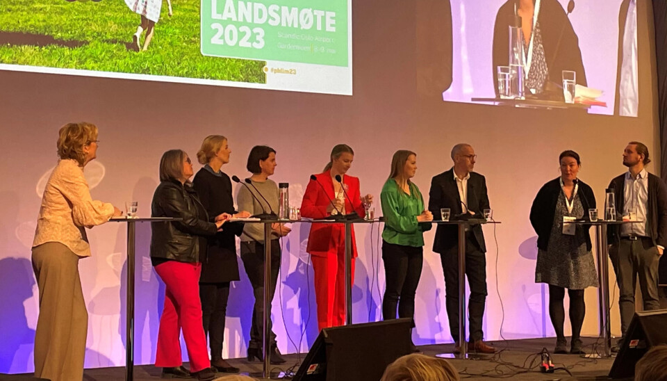 KAMPKLARE: Kari-Anne Jønnes (H), Elise Waagen (Ap), Solveig Schytz (V), Ida Lindtveit Røse (KrF), Maren Grøthe (Sp) og Tom Staahle (Frp) Hege Bae Nyholt (Rødt) og Freddy A. Øvstegård (SV) deltok i den politiske debatten med Trude Teige som debattleder. KAMPKLARE: Kari-Anne Jønnes (H), Elise Waagen (Ap), Solveig Schytz (V), Ida Lindtveit Røse (KrF), Maren Grøthe (Sp) og Tom Staahle (Frp) Hege Bae Nyholt (Rødt) og Freddy A. Øvstegård (SV) deltok i den politiske debatten med Trude Teige som debattleder.