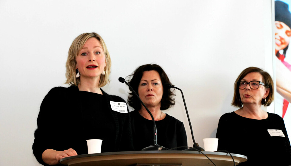 BEMANNING: Inga Marte Thorhildsen støtter kravet om veiledende bemanningsnormer. Solveig Horne og Anne-Beth Brekke deltok også under konferansen. BEMANNING: Inga Marte Thorhildsen støtter kravet om veiledende bemanningsnormer. Solveig Horne og Anne-Beth Brekke deltok også under konferansen.