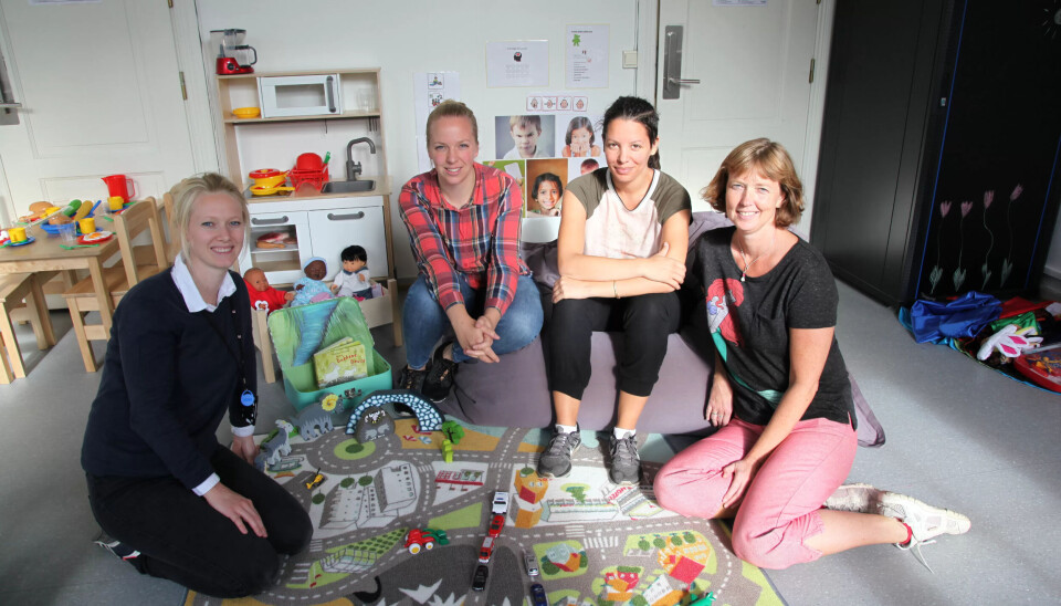 De ansatte på det nye ordniære kommunale asylmottaket i Oslo har gjort lekerommet klart til barna som kommer. Sissel Rugtvedt Larsen, Ida Meesker Kjerkol, Nadia Houmid og Anett Westad gleder seg til å komme i gang. De ansatte på det nye ordniære kommunale asylmottaket i Oslo har gjort lekerommet klart til barna som kommer. Sissel Rugtvedt Larsen, Ida Meesker Kjerkol, Nadia Houmid og Anett Westad gleder seg til å komme i gang.