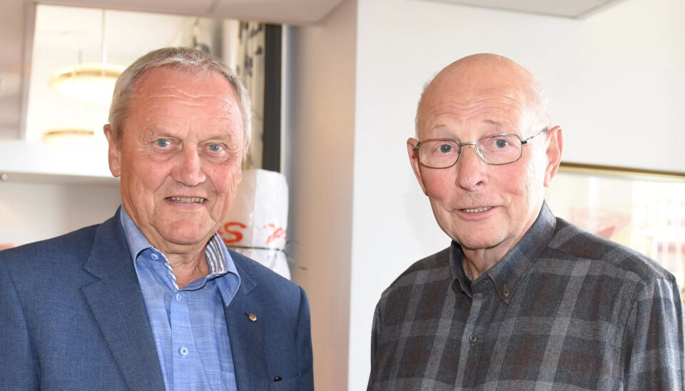 Kjell Bjørnflaten (t.v.) og Finn Kristensen gir råd til Aps partiprogram. Bjørndalen mener Arbeiderpartiet må vise klart og tydelig hva partiet står for: – Der mener jeg dagens politikere har noe å lære. Kjell Bjørnflaten (t.v.) og Finn Kristensen gir råd til Aps partiprogram. Bjørndalen mener Arbeiderpartiet må vise klart og tydelig hva partiet står for: – Der mener jeg dagens politikere har noe å lære.