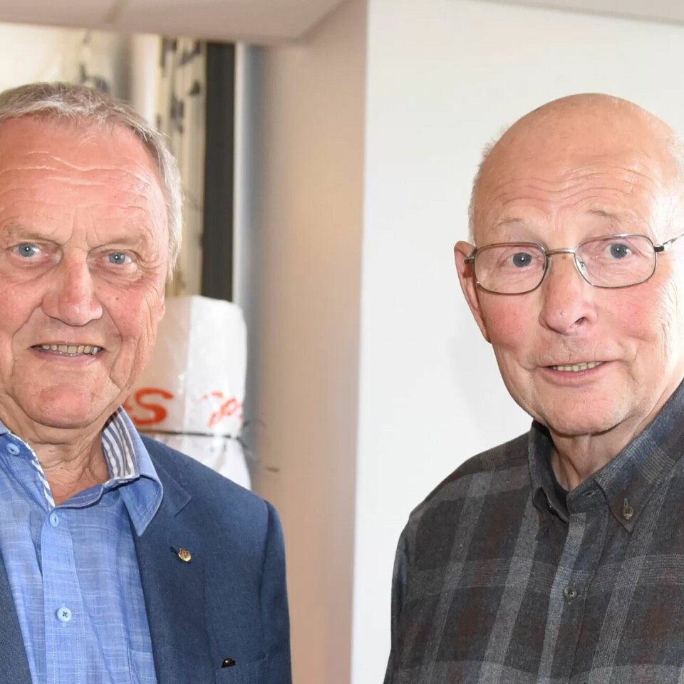Kjell Bjørnflaten (t.v.) og Finn Kristensen gir råd til Aps partiprogram. Bjørndalen mener Arbeiderpartiet må vise klart og tydelig hva partiet står for: – Der mener jeg dagens politikere har noe å lære. Kjell Bjørnflaten (t.v.) og Finn Kristensen gir råd til Aps partiprogram. Bjørndalen mener Arbeiderpartiet må vise klart og tydelig hva partiet står for: – Der mener jeg dagens politikere har noe å lære.