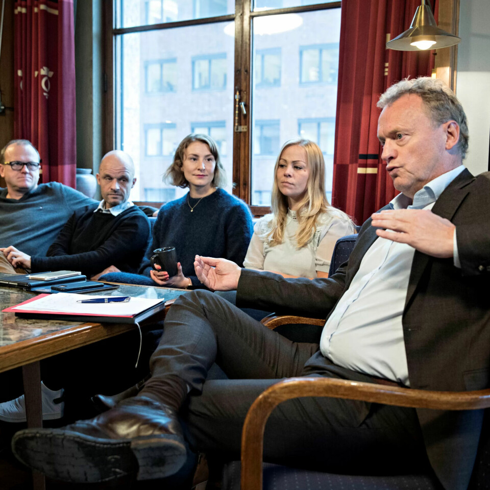 BRØT ETTER FIRE ÅRS SAMARBEID: Etter at byrådspartiene brøt samarbeidet med Rødt sist vinter, uttalte byrådsleder Raymond Johansen (Ap) (til høyre) at partiet var for dogmatiske. Her i en diskusjon om eiendomsskatt i 2017 med (fra venstre) Frode Jacobsen (Ap), Harald A. Nissen (MDG) og Sunniva Holmås (SV) og Eivor Evenrud (Rødt). BRØT ETTER FIRE ÅRS SAMARBEID: Etter at byrådspartiene brøt samarbeidet med Rødt sist vinter, uttalte byrådsleder Raymond Johansen (Ap) (til høyre) at partiet var for dogmatiske. Her i en diskusjon om eiendomsskatt i 2017 med (fra venstre) Frode Jacobsen (Ap), Harald A. Nissen (MDG) og Sunniva Holmås (SV) og Eivor Evenrud (Rødt).
