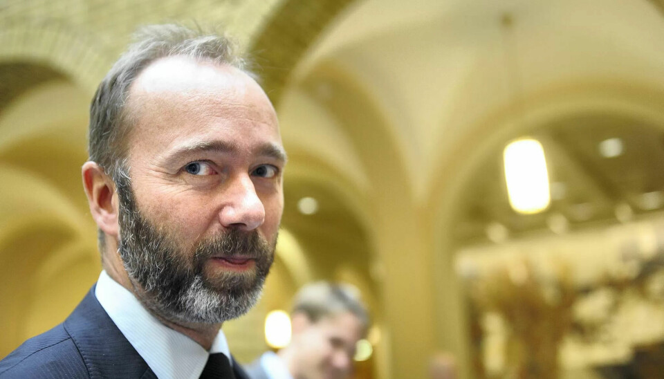 SVARER: Vi må våge på ta denne debatten, sier Trond Giske. SVARER: Vi må våge på ta denne debatten, sier Trond Giske.