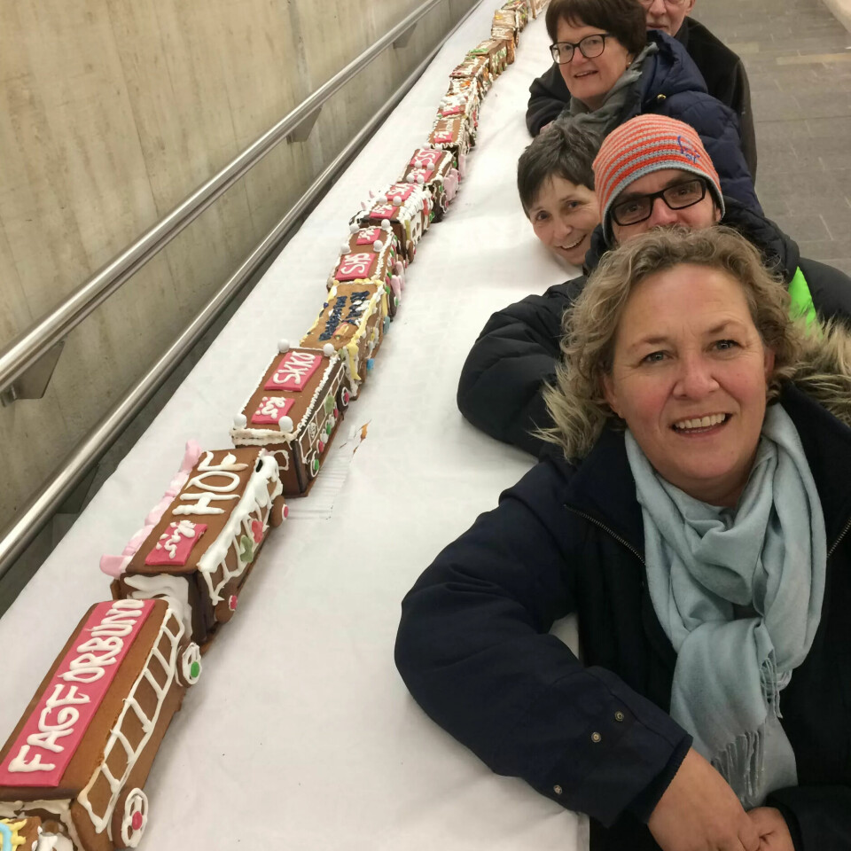 REKORD: Linda Kvilhaug, May Lill Sandvik, Grethe Hagen og Per Kristian Syvertsen har vært med på pekkerkaketogrekorden. REKORD: Linda Kvilhaug, May Lill Sandvik, Grethe Hagen og Per Kristian Syvertsen har vært med på pekkerkaketogrekorden.