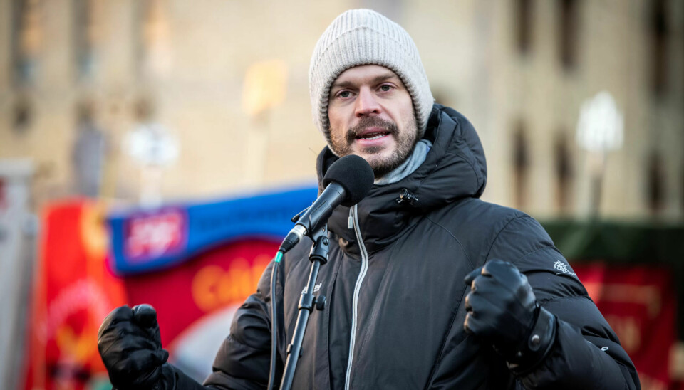 Rødt-leder Bjørnar Moxnes var på mange måter på hjemmebane da han talte til aksjonistene. Rødt-leder Bjørnar Moxnes var på mange måter på hjemmebane da han talte til aksjonistene.