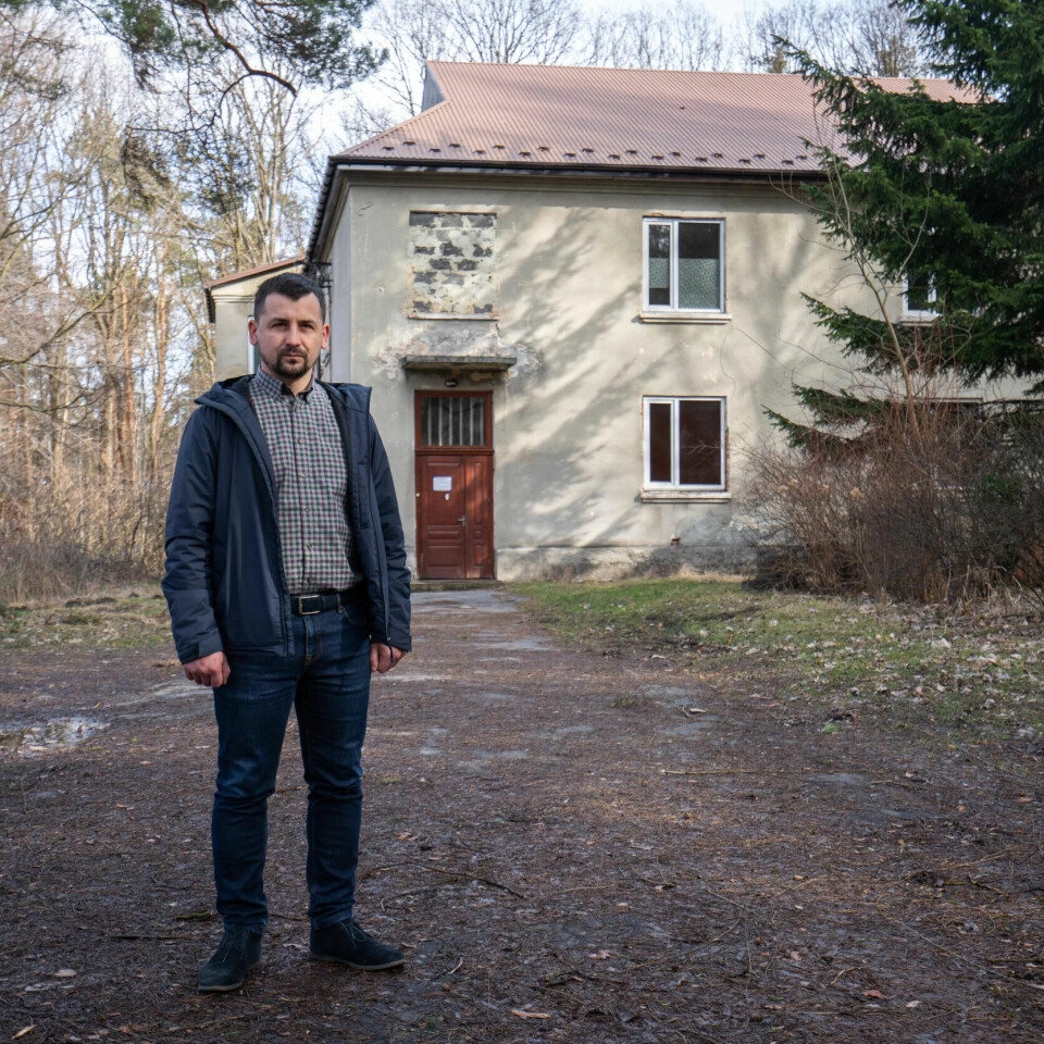 HAR KAPASITET: Hadde vi hatt ressurser, skulle vi ha renovert denne gamle fødeavdelingen. Da kunne vi tatt imot 30 til, sier ordfører Ivan Ivanus. HAR KAPASITET: Hadde vi hatt ressurser, skulle vi ha renovert denne gamle fødeavdelingen. Da kunne vi tatt imot 30 til, sier ordfører Ivan Ivanus.