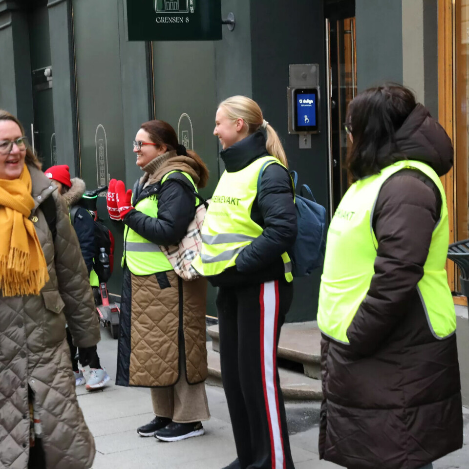 Hvis partene i dagens mekling ikke blir enige må forhandlingsleder Anne Green Nilsen nok en gang besøke streikevakter utenfor barnehagene. Dette bildet er fra PBL-streiken i fjor. Hvis partene i dagens mekling ikke blir enige må forhandlingsleder Anne Green Nilsen nok en gang besøke streikevakter utenfor barnehagene. Dette bildet er fra PBL-streiken i fjor.
