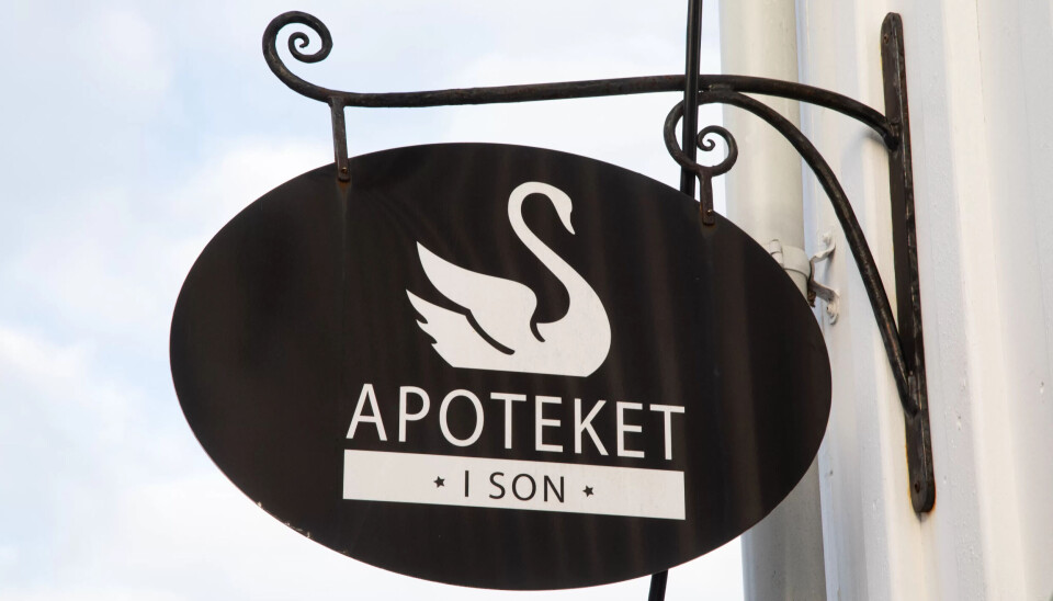 FRITTSTÅENDE: Apoteket i Son står utenfor de store apotekkjedene FRITTSTÅENDE: Apoteket i Son står utenfor de store apotekkjedene
