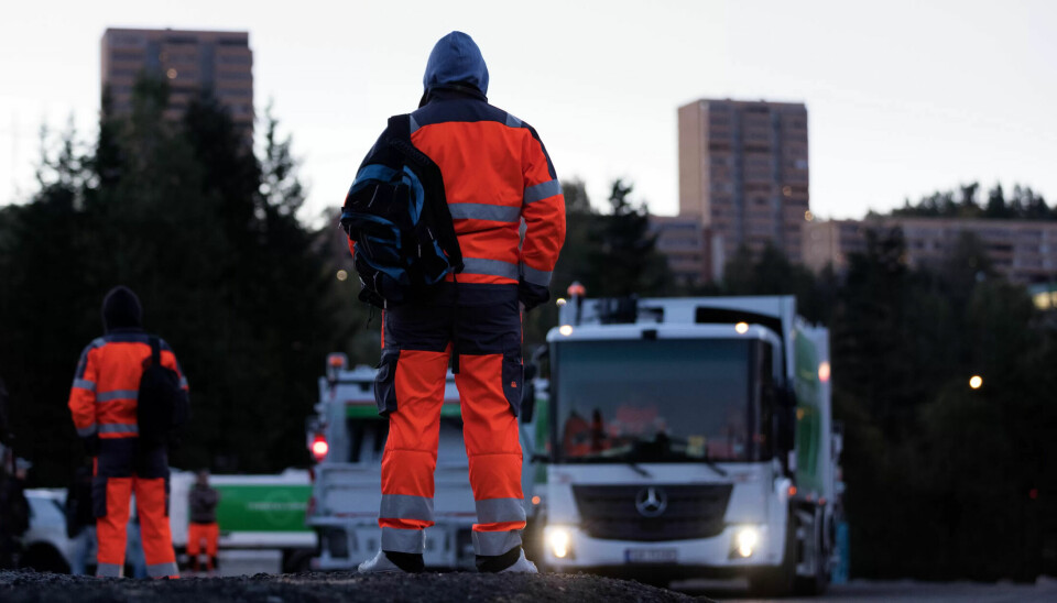 SISTE RUNDE: Ytre enebakk-selskapet Veireno fikk anbudet på å samle inn avfall fra 700.000 innbyggere alene. Det endte i kaos, lovbrudd, konkurs og fengselstraff for direktøren. Nå begynner andre runde i retten. SISTE RUNDE: Ytre enebakk-selskapet Veireno fikk anbudet på å samle inn avfall fra 700.000 innbyggere alene. Det endte i kaos, lovbrudd, konkurs og fengselstraff for direktøren. Nå begynner andre runde i retten.