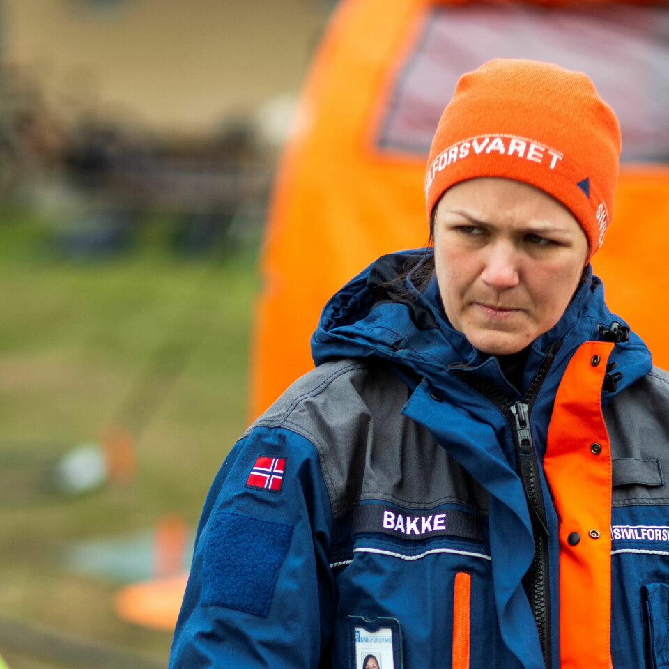 BRUKE KUNNSKAP: Tonje Skeie Bakke (oransje lue) skal være utstasjonert i tre dager. Hun ser fram til å bruke noe av det hun har lært på kurs og øvelser. BRUKE KUNNSKAP: Tonje Skeie Bakke (oransje lue) skal være utstasjonert i tre dager. Hun ser fram til å bruke noe av det hun har lært på kurs og øvelser.