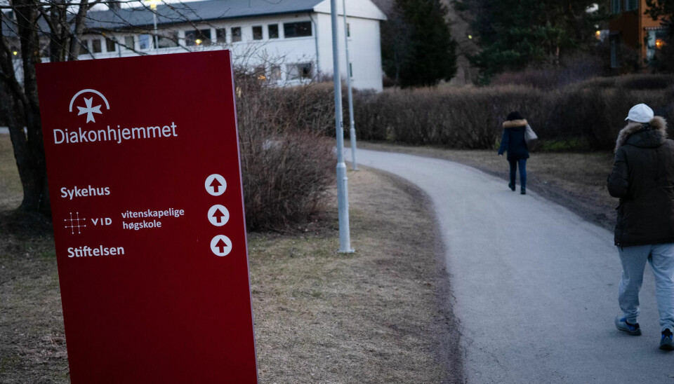 En kvinne ble funnet død etter transport mellom Diakonhjemmet Syheus og Lilleborg helsehus. En kvinne ble funnet død etter transport mellom Diakonhjemmet Syheus og Lilleborg helsehus.