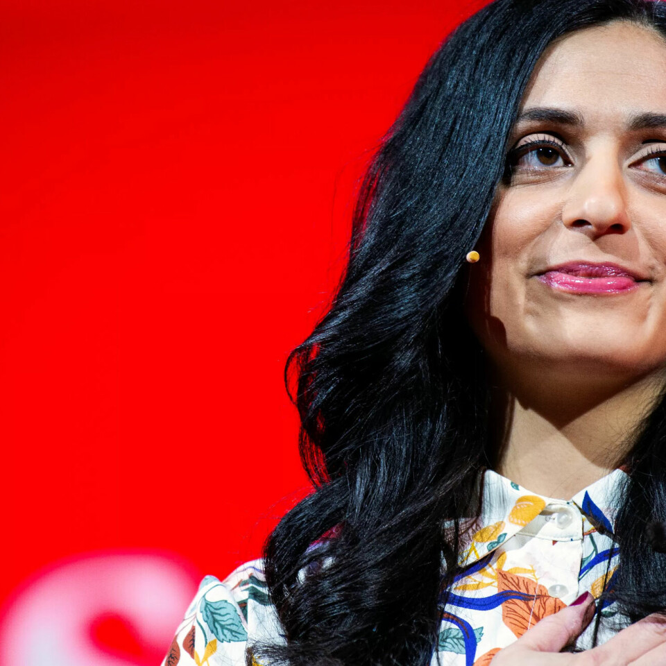 Hadia Tajik på scenen under Arbeiderpartits landsmøte. Hadia Tajik på scenen under Arbeiderpartits landsmøte.