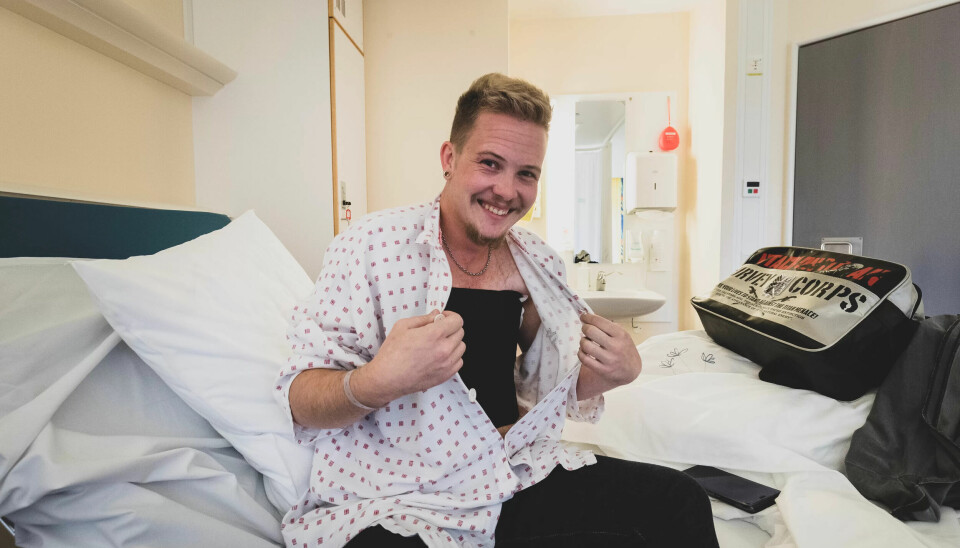 ENDELIG: Etter to operasjoner er alt det kvinnelige borte. – Det er dette jeg vil. Det er mitt valg, sier Daniel. ENDELIG: Etter to operasjoner er alt det kvinnelige borte. – Det er dette jeg vil. Det er mitt valg, sier Daniel.