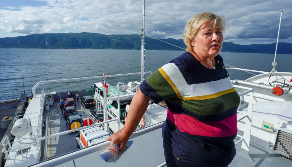 Nå kommer kritikken mot de økte fergeprisene. Her besøker Erna Solberg den hel-elektriske ferja Ampere mellom Oppedal og Lavik i Sognefjorden i fjor sommer. Nå kommer kritikken mot de økte fergeprisene. Her besøker Erna Solberg den hel-elektriske ferja Ampere mellom Oppedal og Lavik i Sognefjorden i fjor sommer.