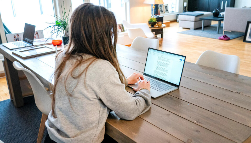 VIL HA MULIGHET: Slik det ser ut nå, blir det påbud om hjemmekontor til i januar. Spørreundersøkelser viser at flertallet ønsker fortsatt mulighet til hjemmekontor etter pandemien. VIL HA MULIGHET: Slik det ser ut nå, blir det påbud om hjemmekontor til i januar. Spørreundersøkelser viser at flertallet ønsker fortsatt mulighet til hjemmekontor etter pandemien.