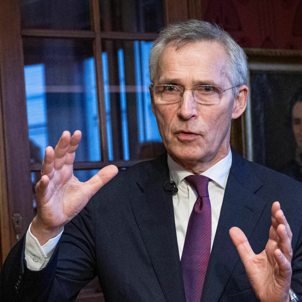 STIGER: Jens Stoltenberg er sentral for Aps store framgang på målingene siden han ble finansminister sist tirsdag. STIGER: Jens Stoltenberg er sentral for Aps store framgang på målingene siden han ble finansminister sist tirsdag.