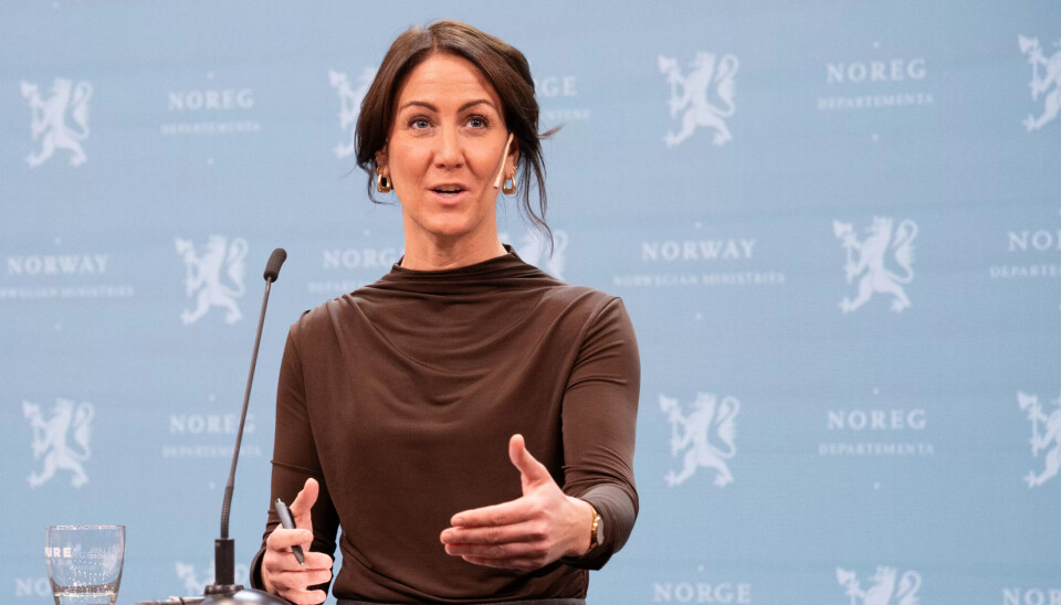 MEIR PENGAR: Arbeids- og inkluderingsminister Tonje Brenna (Ap) lova fem milliardar kroner ekstra i år og neste år til kommunane. MEIR PENGAR: Arbeids- og inkluderingsminister Tonje Brenna (Ap) lova fem milliardar kroner ekstra i år og neste år til kommunane.