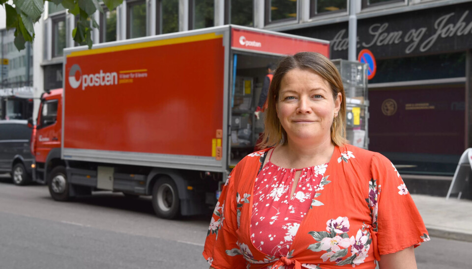 KRAV: – Vi har engasjert oss over tid i denne saken, og gleder oss over at regjeringen lytter til anbefalingene og foreslår en slik løyveordning. For vi mener dette vil bidra til å rydde opp i bransjen, sier nestleder Cathrine Ertsås i Fagforbundet Post og finans. KRAV: – Vi har engasjert oss over tid i denne saken, og gleder oss over at regjeringen lytter til anbefalingene og foreslår en slik løyveordning. For vi mener dette vil bidra til å rydde opp i bransjen, sier nestleder Cathrine Ertsås i Fagforbundet Post og finans.