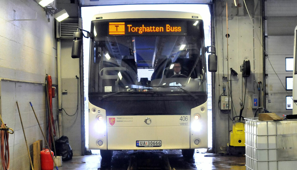 SELGES: Bussvirksomheten til Torghatten har 2200 ansatte og en park på 1500 busser. De leverer i hovedsak tjenester til fylkeskommuner som har satt rutekjøring på anbud. Illustrasjonsfoto. SELGES: Bussvirksomheten til Torghatten har 2200 ansatte og en park på 1500 busser. De leverer i hovedsak tjenester til fylkeskommuner som har satt rutekjøring på anbud. Illustrasjonsfoto.