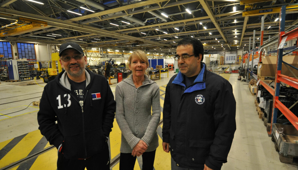 KLAR FOR KUNNSKAP: Muhammed Arif Mansori (t.v.) og lærer Kristin Karstensen er klare for undervisning. Fagbrev er vinn-vinn for alle, mener de. KLAR FOR KUNNSKAP: Muhammed Arif Mansori (t.v.) og lærer Kristin Karstensen er klare for undervisning. Fagbrev er vinn-vinn for alle, mener de.