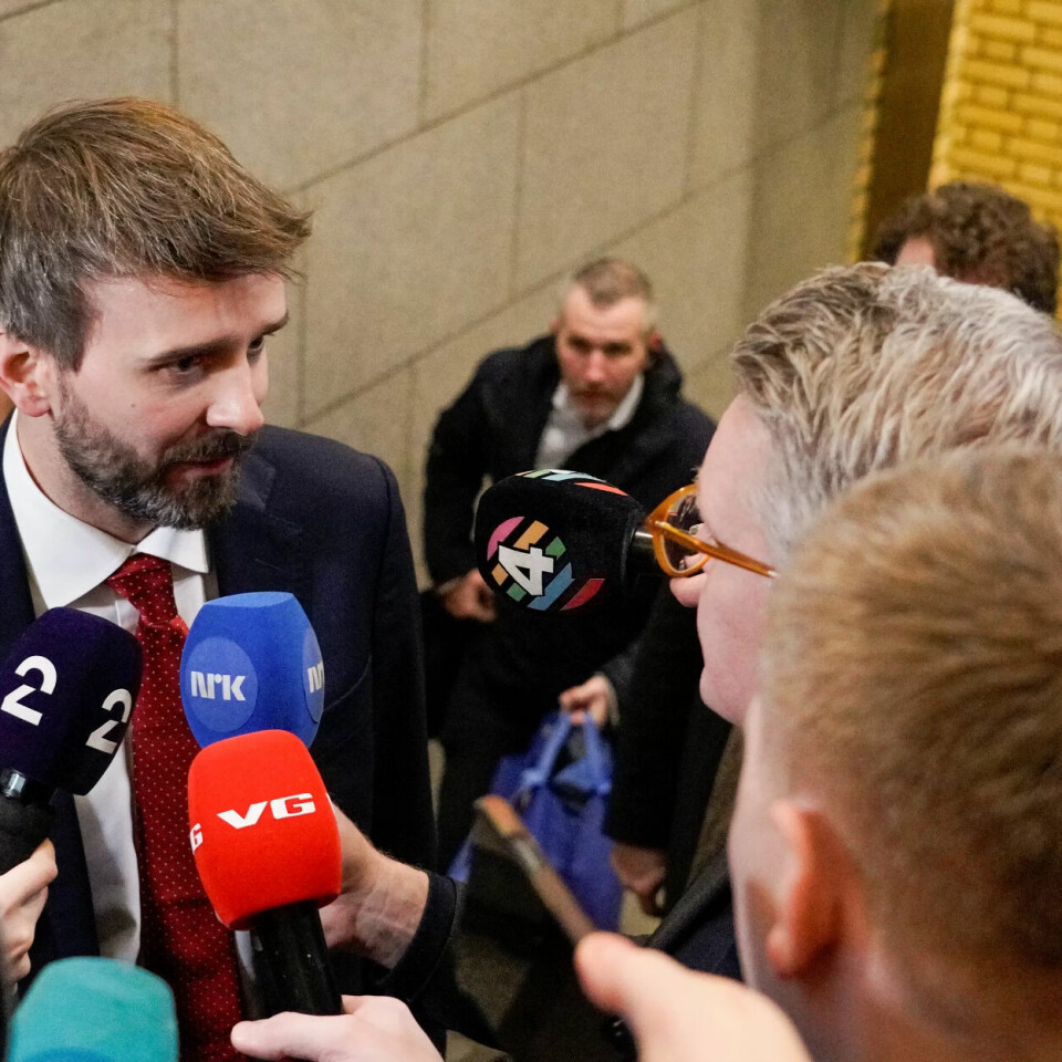 STØTTER: Ap-nestleder og helse- og omsorgsminister Jan Christian Vestre (Ap) gir sin støtte til Jonas Gahr Støre som partileder og statsminister. STØTTER: Ap-nestleder og helse- og omsorgsminister Jan Christian Vestre (Ap) gir sin støtte til Jonas Gahr Støre som partileder og statsminister.