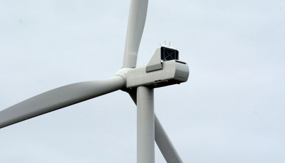 De siste to og et halvt årene er det bare installert 11 vindturbiner på land i Norge og 2024 kan bli et år uten at det installeres en eneste vindturbin. Rapport peker på offentlig eierskap for at flere kommuner skal gi grønt lys for mer vindkraft. De siste to og et halvt årene er det bare installert 11 vindturbiner på land i Norge og 2024 kan bli et år uten at det installeres en eneste vindturbin. Rapport peker på offentlig eierskap for at flere kommuner skal gi grønt lys for mer vindkraft.