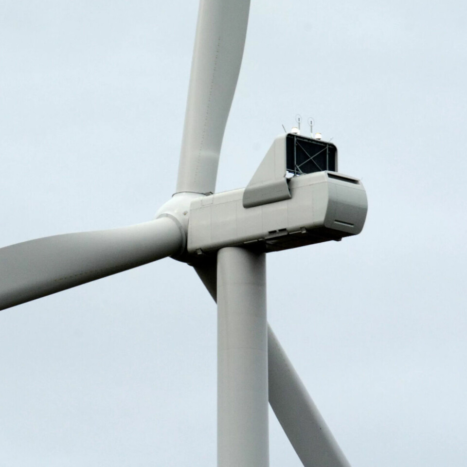 De siste to og et halvt årene er det bare installert 11 vindturbiner på land i Norge og 2024 kan bli et år uten at det installeres en eneste vindturbin. Rapport peker på offentlig eierskap for at flere kommuner skal gi grønt lys for mer vindkraft. De siste to og et halvt årene er det bare installert 11 vindturbiner på land i Norge og 2024 kan bli et år uten at det installeres en eneste vindturbin. Rapport peker på offentlig eierskap for at flere kommuner skal gi grønt lys for mer vindkraft.