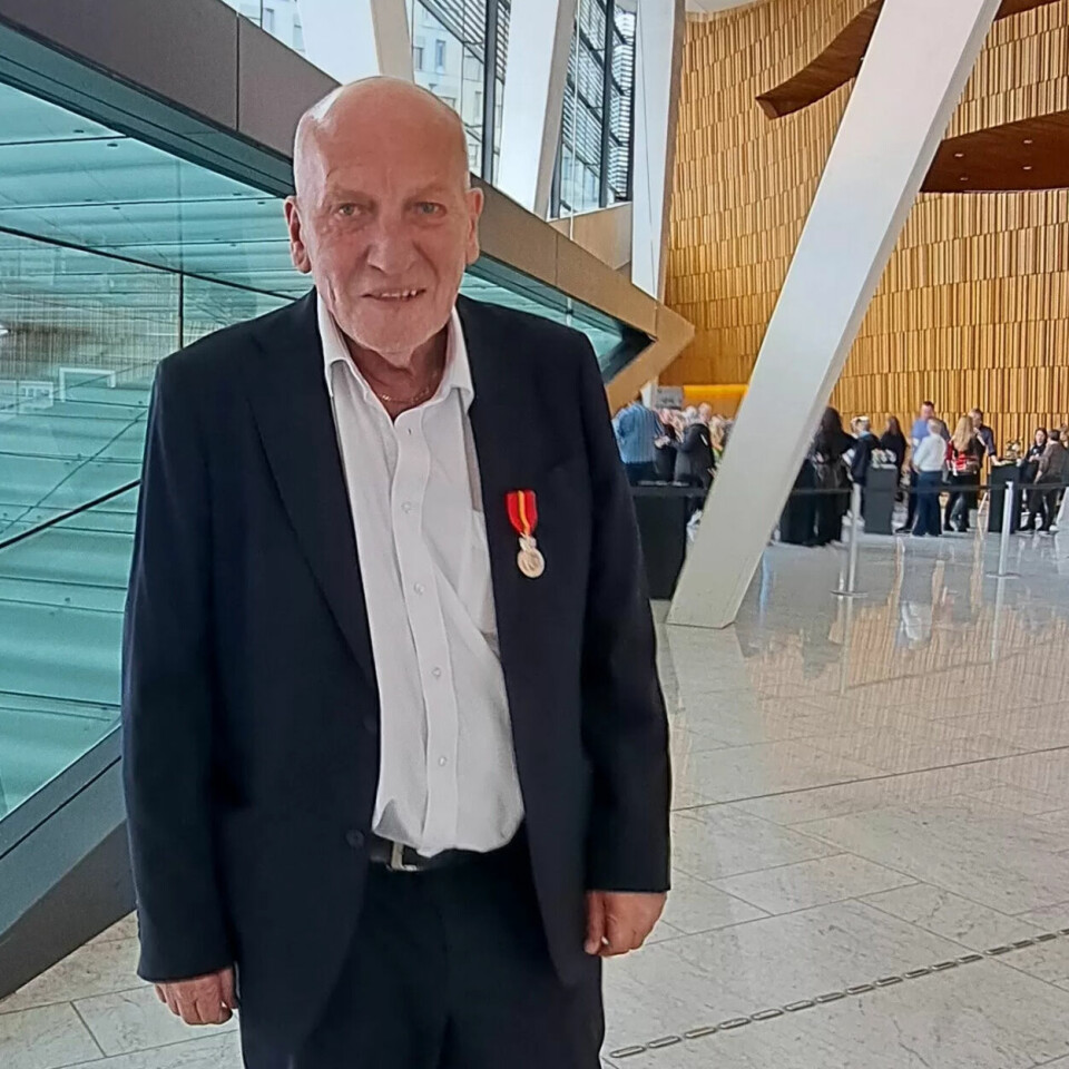 Oddvar Nilsens sceniske konstruksjoner har hatt en sentral rolle på scener i både Norge og utlandet. 2. juni fikk han Kongens fortjenstmedalje for sin innsats. Oddvar Nilsens sceniske konstruksjoner har hatt en sentral rolle på scener i både Norge og utlandet. 2. juni fikk han Kongens fortjenstmedalje for sin innsats.