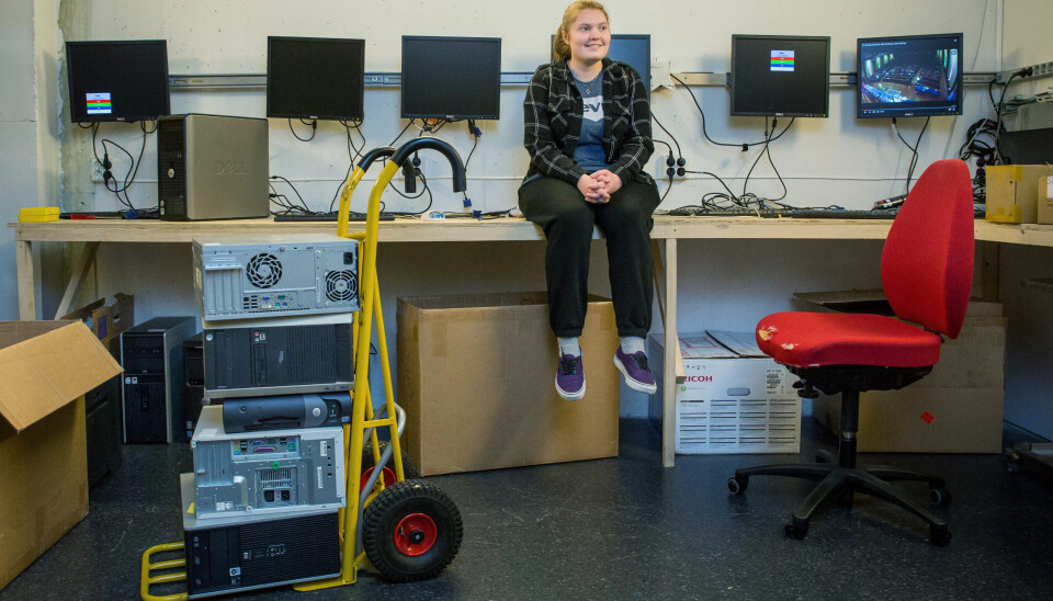 DATAJENTE: Anja Helen Risvik kunne ikke spesielt mye om data, men har fått mye kunnskap på skolen og som lærling. DATAJENTE: Anja Helen Risvik kunne ikke spesielt mye om data, men har fått mye kunnskap på skolen og som lærling.