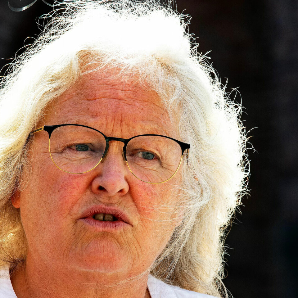 VIRKELIGHETEN: I virkeligheten tar det flere år lenger for syke mennesker å bli ferdig avklart for uføretrygd enn de får stønad for, ifølge en undersøkelse fra AAP-aksjonen. Aksjonsleder Elisabeth Thoresen forteller om folk som har ventet i over 20 år. VIRKELIGHETEN: I virkeligheten tar det flere år lenger for syke mennesker å bli ferdig avklart for uføretrygd enn de får stønad for, ifølge en undersøkelse fra AAP-aksjonen. Aksjonsleder Elisabeth Thoresen forteller om folk som har ventet i over 20 år.