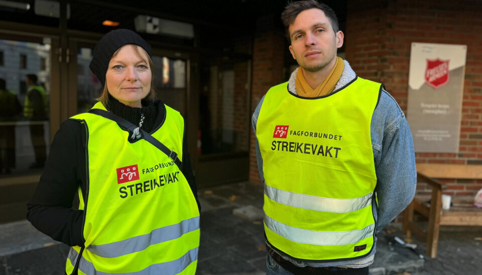 LIK LØNN FOR LIKT ARBEID: Det må vi kjempe for, mener de tillitsvalgte Aslaug Mølstad og Haakon Sand. LIK LØNN FOR LIKT ARBEID: Det må vi kjempe for, mener de tillitsvalgte Aslaug Mølstad og Haakon Sand.