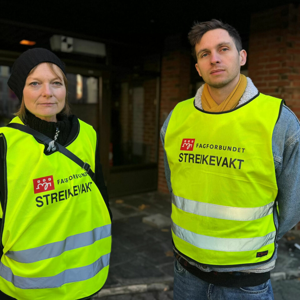 LIK LØNN FOR LIKT ARBEID: Det må vi kjempe for, mener de tillitsvalgte Aslaug Mølstad og Haakon Sand. LIK LØNN FOR LIKT ARBEID: Det må vi kjempe for, mener de tillitsvalgte Aslaug Mølstad og Haakon Sand.