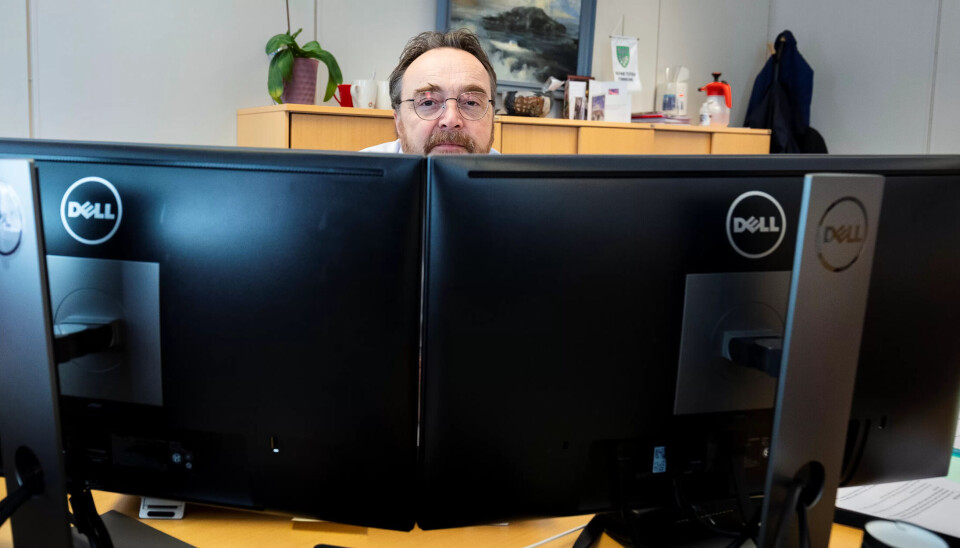 – Det blir en kjempeutfordring for en kommune på Østre Totens størrelse å sette opp og opprettholde en IT-avdeling med riktig kompetanse, mener kommunedirektør Ole Magnus Stensrud. – Det blir en kjempeutfordring for en kommune på Østre Totens størrelse å sette opp og opprettholde en IT-avdeling med riktig kompetanse, mener kommunedirektør Ole Magnus Stensrud.