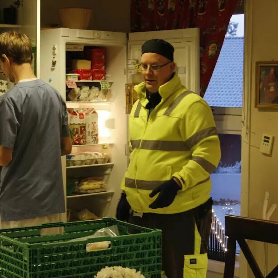 IKJLESKAP: Maten for de neste dagene plasseres trygt i kjøleskap. IKJLESKAP: Maten for de neste dagene plasseres trygt i kjøleskap.
