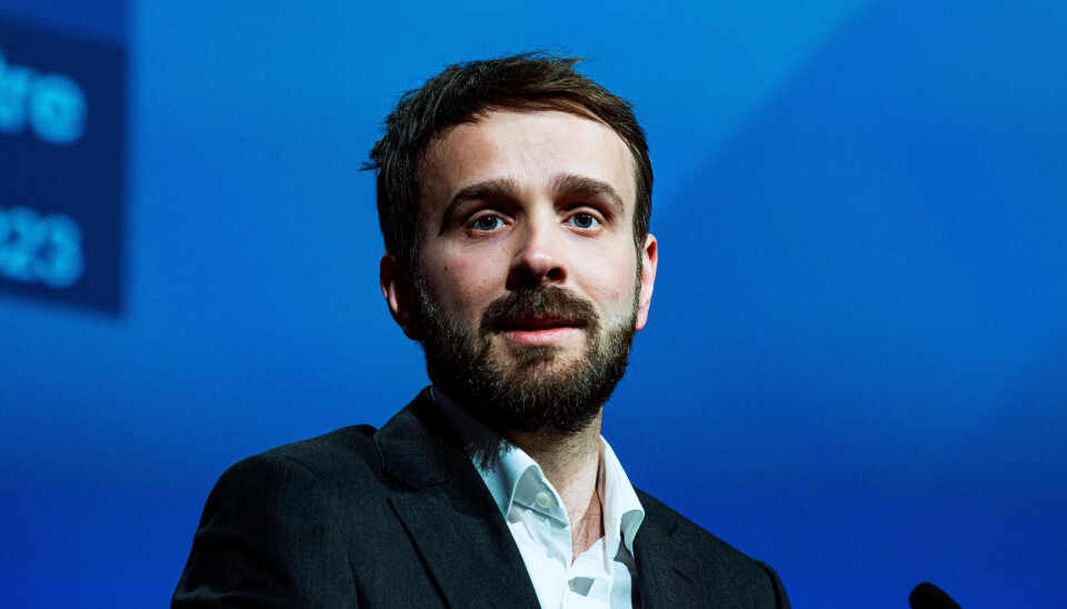 Lønna økte kraftig for flere ledere i staten i fjor. Ifølge næringsminister Jan Christian Vestre (Ap) har topplederne i snitt hatt lavere lønnsvekst enn snittet av befolkningen i 2022. Lønna økte kraftig for flere ledere i staten i fjor. Ifølge næringsminister Jan Christian Vestre (Ap) har topplederne i snitt hatt lavere lønnsvekst enn snittet av befolkningen i 2022.