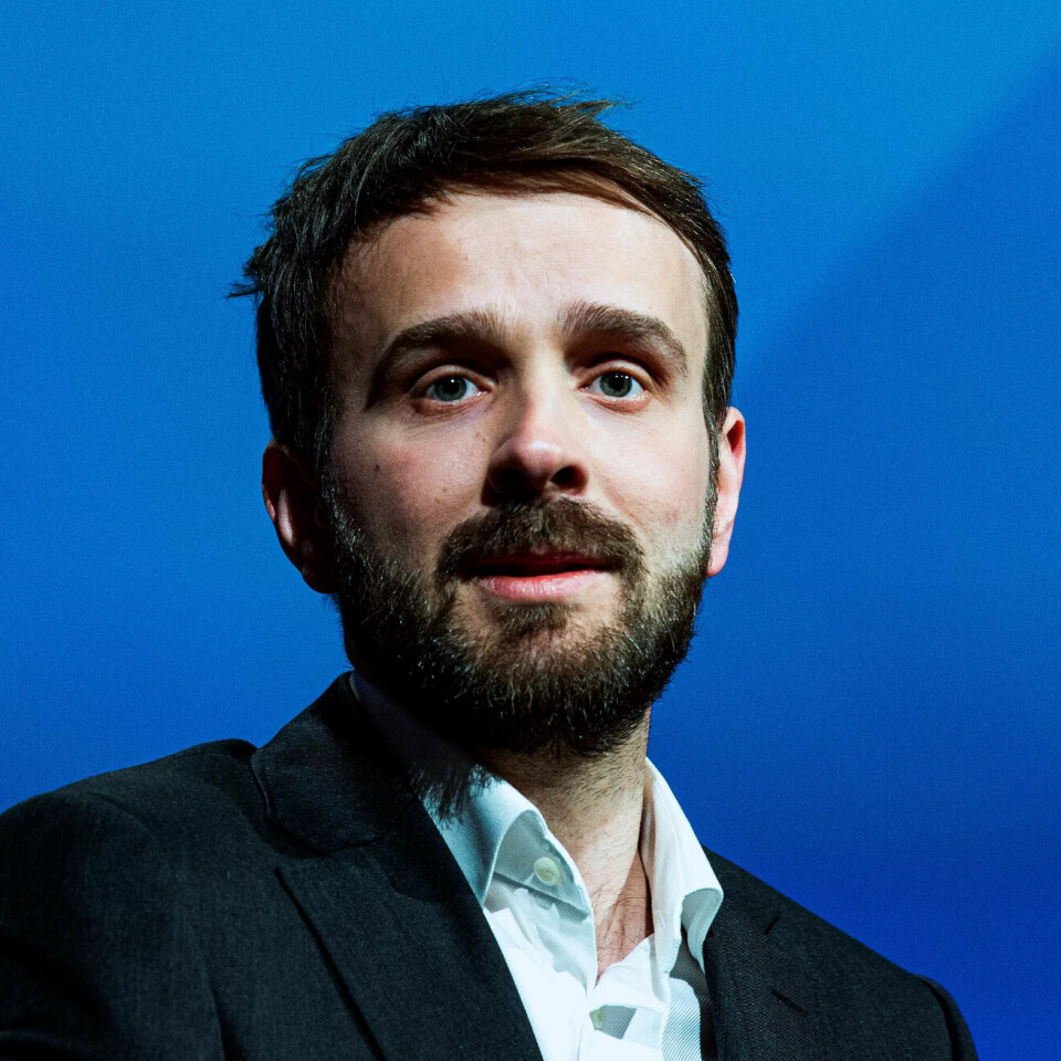 Lønna økte kraftig for flere ledere i staten i fjor. Ifølge næringsminister Jan Christian Vestre (Ap) har topplederne i snitt hatt lavere lønnsvekst enn snittet av befolkningen i 2022. Lønna økte kraftig for flere ledere i staten i fjor. Ifølge næringsminister Jan Christian Vestre (Ap) har topplederne i snitt hatt lavere lønnsvekst enn snittet av befolkningen i 2022.
