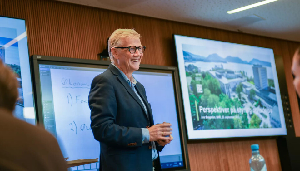 KRITISK: Trond Bjørnenak er professor ved NHH og kritisk til dyre leigekontrakter mellom norske barnehagekjeder og utanlandske eigarar av barnehagebygg. KRITISK: Trond Bjørnenak er professor ved NHH og kritisk til dyre leigekontrakter mellom norske barnehagekjeder og utanlandske eigarar av barnehagebygg.