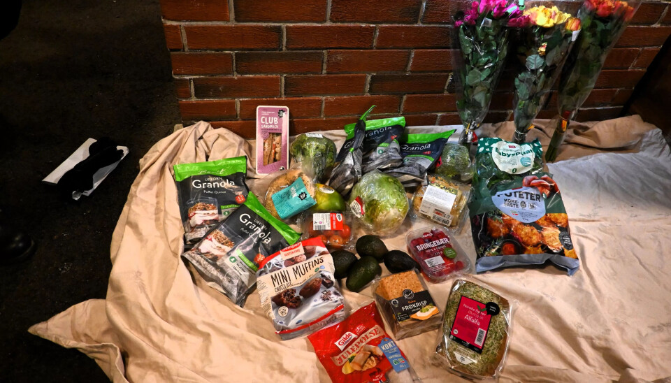 MAT OG ROSER: Etter kun noen timer finner vi flotte roser, granola og avokadoer. MAT OG ROSER: Etter kun noen timer finner vi flotte roser, granola og avokadoer.