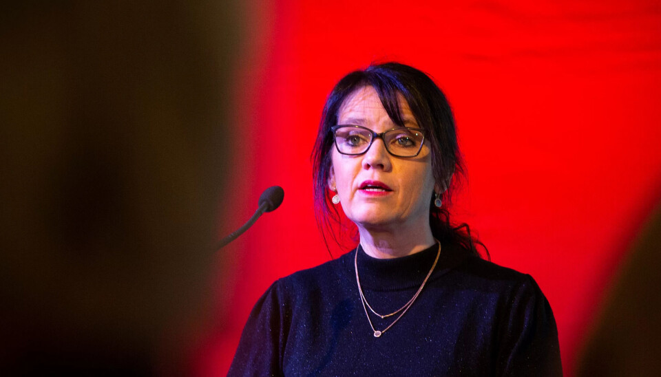 – Lojalitet til denne frontfagsrammen er ikke bare nødvendig for den økonomiske bærekraften til både privat og offentlig sektor, men det er også viktig for å vise solidaritet med de som nå er permitterte og arbeidsledige og som har andre og mer alvorlige bekymringer enn om det blir reallønnsvekst i år, mener Spekter-dirktør Anne-Kari Bratten. – Lojalitet til denne frontfagsrammen er ikke bare nødvendig for den økonomiske bærekraften til både privat og offentlig sektor, men det er også viktig for å vise solidaritet med de som nå er permitterte og arbeidsledige og som har andre og mer alvorlige bekymringer enn om det blir reallønnsvekst i år, mener Spekter-dirktør Anne-Kari Bratten.