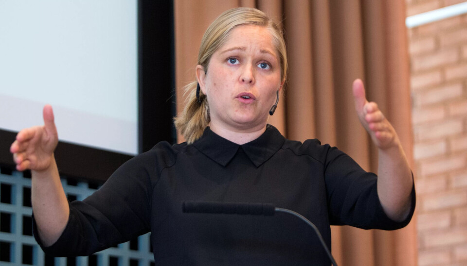 NYTT PERSPEKTIV: Som forsker og debattant har Linn Herning alltid vært opptatt av velferdsstaten. Nå når hun trenger en ny nyre, ser hun den fra et nytt perspektiv. NYTT PERSPEKTIV: Som forsker og debattant har Linn Herning alltid vært opptatt av velferdsstaten. Nå når hun trenger en ny nyre, ser hun den fra et nytt perspektiv.