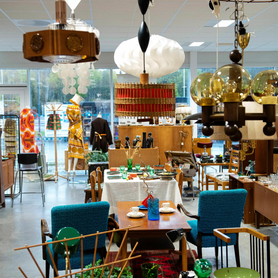 INNKJØRING: Det har tatt tid for de ansatte å skjønne hvilke gjenstander som har verdi på bruktmarkedet. Her fra butikken Gåretro, som satser på 60- og 70-tallet. INNKJØRING: Det har tatt tid for de ansatte å skjønne hvilke gjenstander som har verdi på bruktmarkedet. Her fra butikken Gåretro, som satser på 60- og 70-tallet.
