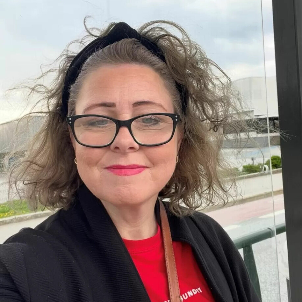 ØKONOMI: Elisabeth Opsal har vært ufør i omtrent 13 år. Trygda strekker ikke til, og hun må ofte velge bort varm mat for å få endene til å møtes. ØKONOMI: Elisabeth Opsal har vært ufør i omtrent 13 år. Trygda strekker ikke til, og hun må ofte velge bort varm mat for å få endene til å møtes.