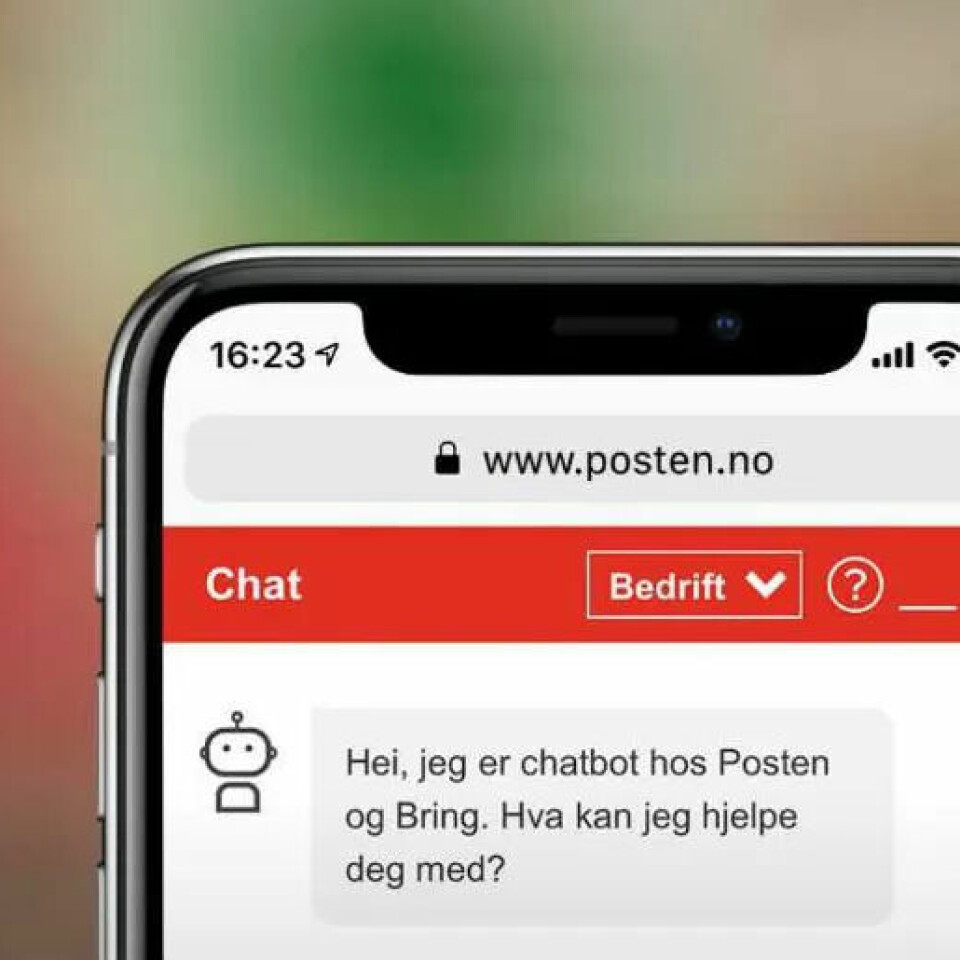 SELVBETJENING: Robot-genererte svar skal erstatte menneskelig kundeservice. I fjor resulterte robotenes inntog i at 44 årsverk ble kuttet. SELVBETJENING: Robot-genererte svar skal erstatte menneskelig kundeservice. I fjor resulterte robotenes inntog i at 44 årsverk ble kuttet.