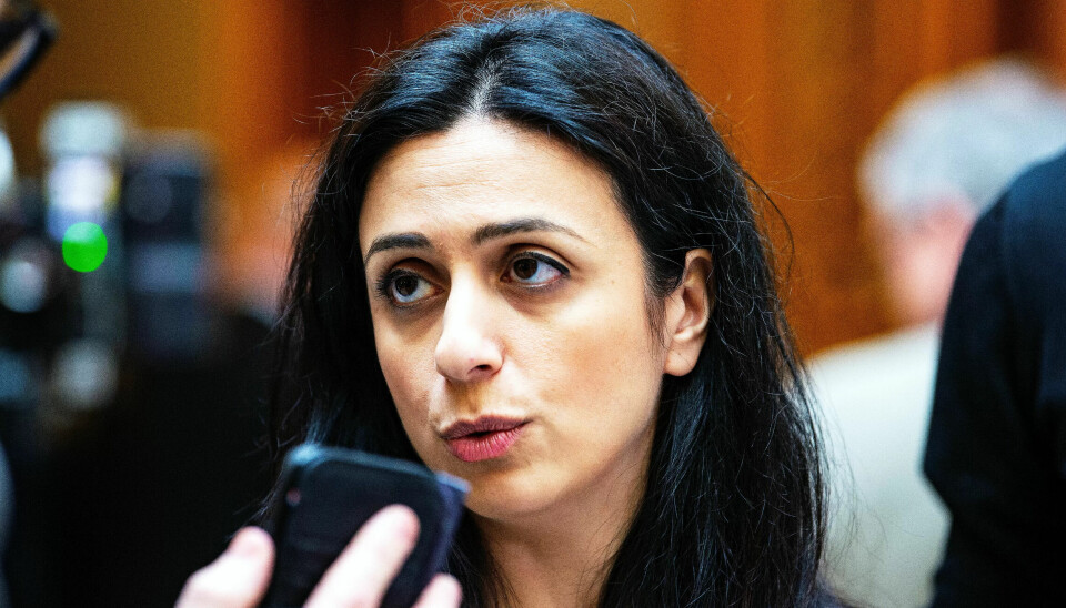 For Ap og nestleder Hadia Tajik er det viktig å sikre arbeidstakere og ha en sosial profil på krisehjelpen. For Ap og nestleder Hadia Tajik er det viktig å sikre arbeidstakere og ha en sosial profil på krisehjelpen.