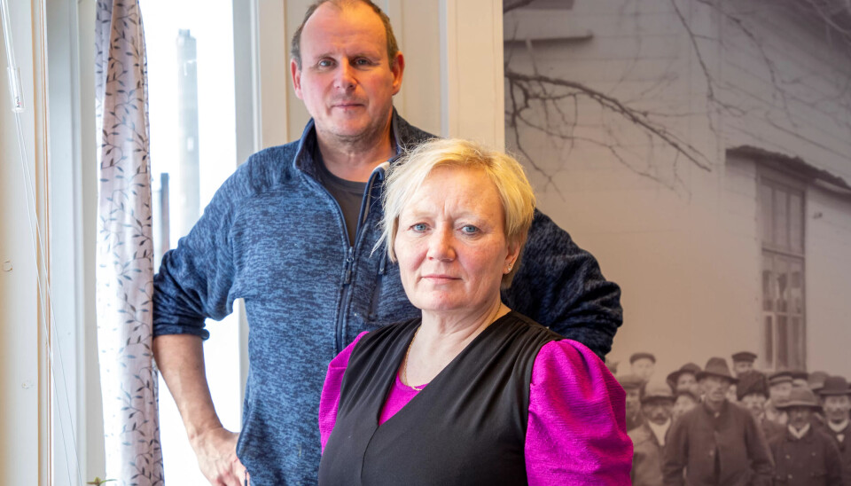 KREVENDE SITUASJON: Bjørn Johansen, leder av LO i Troms, Finnmark og Svalbard og leder i Fagforbundet Sølvi Gullhav støtter 100 prosent oppunder sanksjonene. Men de er engstelige for konsekvensene for Sør-Varanger kommune. KREVENDE SITUASJON: Bjørn Johansen, leder av LO i Troms, Finnmark og Svalbard og leder i Fagforbundet Sølvi Gullhav støtter 100 prosent oppunder sanksjonene. Men de er engstelige for konsekvensene for Sør-Varanger kommune.