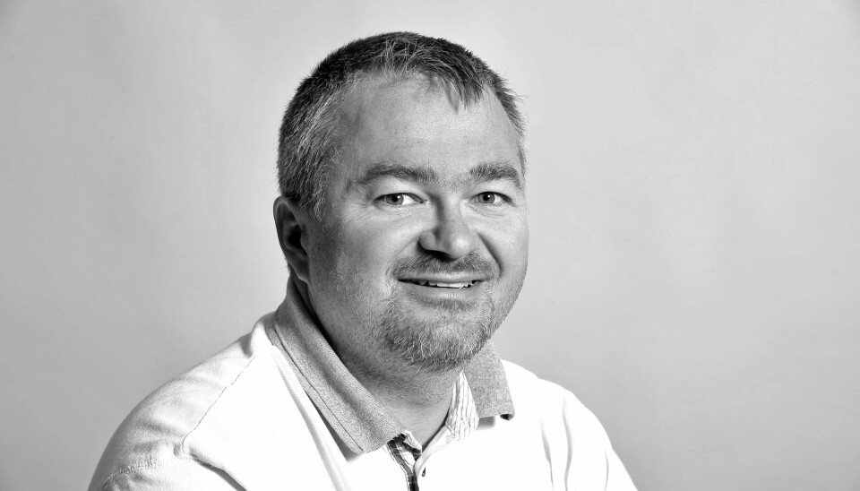 JEVNER SEG UT? – Folk klager bare om høsten, sier rådgiver Arne Løseth. Ved overgang til sommertid på våren, blir natta en time kortere. JEVNER SEG UT? – Folk klager bare om høsten, sier rådgiver Arne Løseth. Ved overgang til sommertid på våren, blir natta en time kortere.